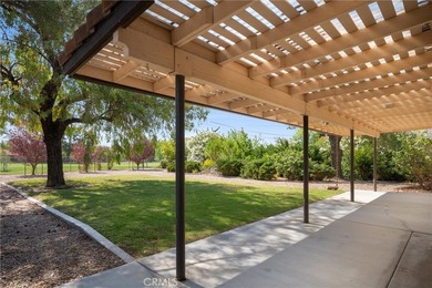 Nestled in one of Paso Robles' most sought-after neighborhoods - photo 24