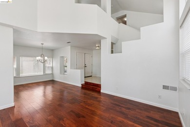 Welcome to 154 Camino Del Sol, located in the sought-after Vista - photo 6