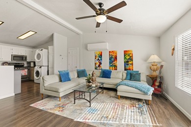 FULLY FURNISHED, LICENSED SHORT-TERM RENTAL MINUTES FROM ZION