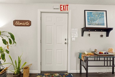 FULLY FURNISHED, LICENSED SHORT-TERM RENTAL MINUTES FROM ZION