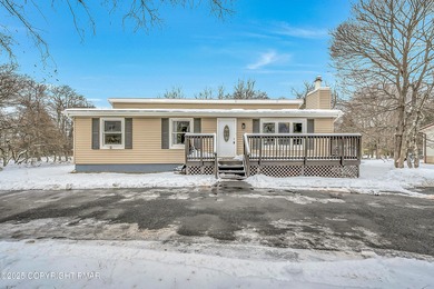 Indian Mountain Lakes Home For Sale in Albrightsville Pennsylvania