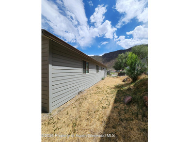 Move right in and start enjoying this beautifully maintained 1 - photo 20