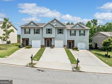 Lake Townhome/Townhouse For Sale in Oakwood, Georgia
