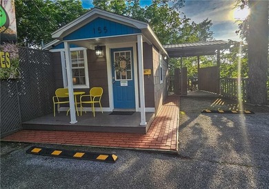 Eureka Springs City Lake Home For Sale in Eureka Springs Arkansas