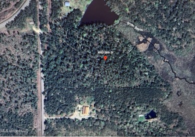 Beautiful wooded parcel offering privacy, natural scenery, and - photo 2