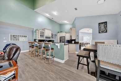 Welcome to this well-appointed 4-bedroom, 3-bathroom residence - photo 7