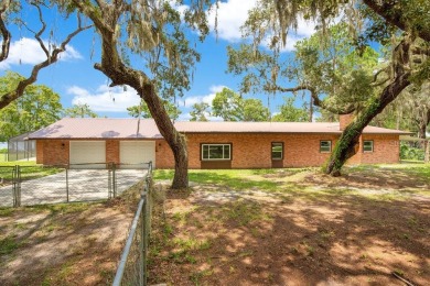 Lake Home For Sale in Interlachen, Florida