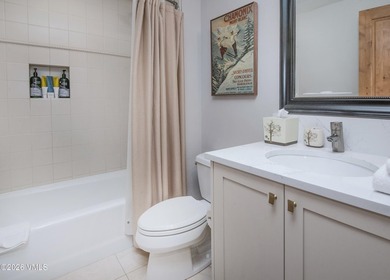 Fully remodeled and ready for your family to enjoy all that - photo 12