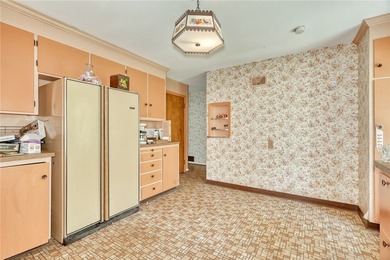 Welcome to your own private oasis at 296 Kirk Rd in Greece. This - photo 16