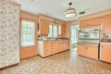 Welcome to your own private oasis at 296 Kirk Rd in Greece. This - photo 18