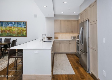 Fully remodeled and ready for your family to enjoy all that - photo 20