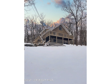 Winona Lakes Forest Lake Home For Sale in East Stroudsburg Pennsylvania