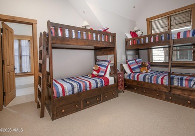 Fully remodeled and ready for your family to enjoy all that - photo 36