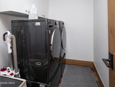 Fully remodeled and ready for your family to enjoy all that - photo 39