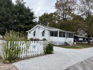 Buckeye Lake Home For Sale in Millersport Ohio