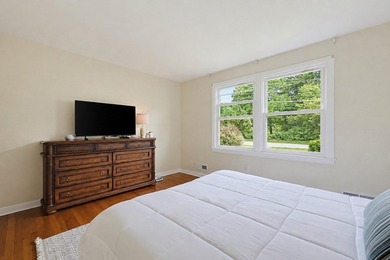Welcome home to this move-in-ready property offering approx 1800 - photo 11