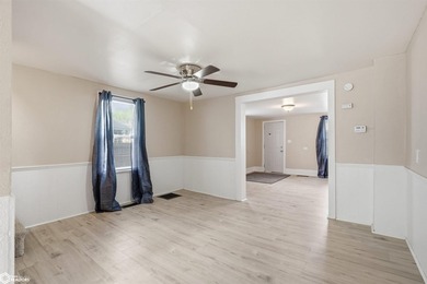 Charming and move-in ready, this beautifully renovated 2-bedroom - photo 8