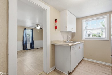 Charming and move-in ready, this beautifully renovated 2-bedroom - photo 10