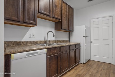 This condos excellent location is only the first of many - photo 6