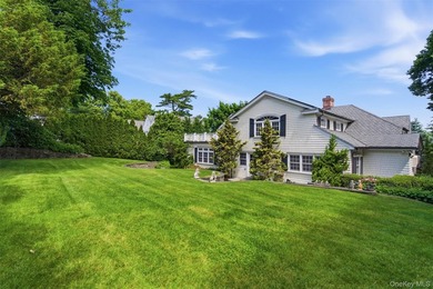 Set behind stone-pillared gates on one of the most prestigious - photo 40