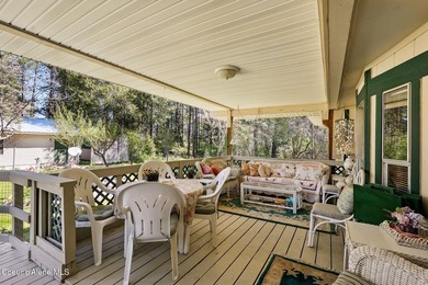 Welcome to this spacious single-level home on 1.2 beautifully - photo 42