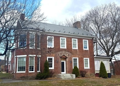 Shawnee Lake Home For Sale in Schellsburg Pennsylvania