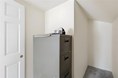 Welcome to 5 Thayer Pl-a beautifully maintained Cape-Style home - photo 27
