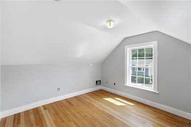 Welcome to 5 Thayer Pl-a beautifully maintained Cape-Style home - photo 28
