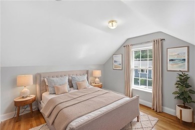 Welcome to 5 Thayer Pl-a beautifully maintained Cape-Style home - photo 29
