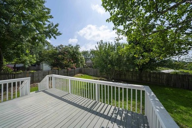 Welcome to Martins Grove, one of Lexington's most sought-after - photo 3