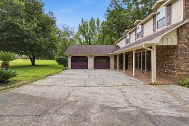 A rare opportunity to own a truly one-of-a-kind country retreat! - photo 4