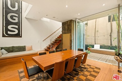 A rare opportunity to own a true piece of Venice history, 120 & - photo 7