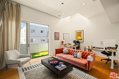 A rare opportunity to own a true piece of Venice history, 120 & - photo 9