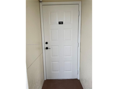 Lake Condo For Sale in Tamarac, Florida