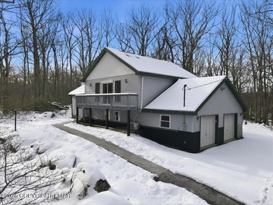 Conashaugh Lake Home For Sale in Milford Pennsylvania