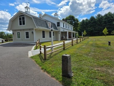 Owner FINANCING MAY BE CONSIDERED! Escape the hustle and bustle - photo 2