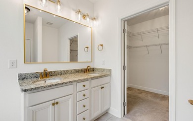 This refreshed (in 2026) 3BR/2BA + office/bonus room home in - photo 20
