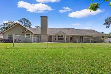 Welcome to a comfortable country retreat tucked into the highly - photo 22