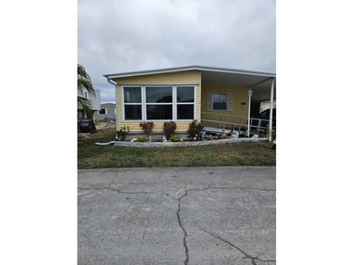 Beautifully Renovated 2/2 in Club Wildwood - Move In Ready and - photo 1