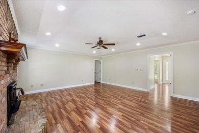 Welcome to a comfortable country retreat tucked into the highly - photo 32