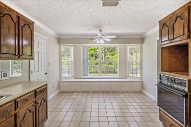 Welcome to a comfortable country retreat tucked into the highly - photo 37