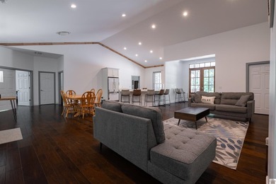 Built in 2019, this one level Lake Barkley waterfront home - photo 9