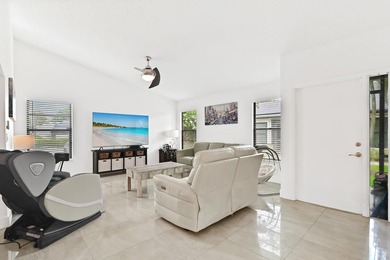 Welcome to this thoughtfully designed townhouse in Lakeside - photo 4