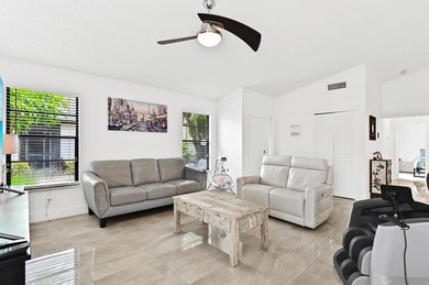 Welcome to this thoughtfully designed townhouse in Lakeside - photo 5