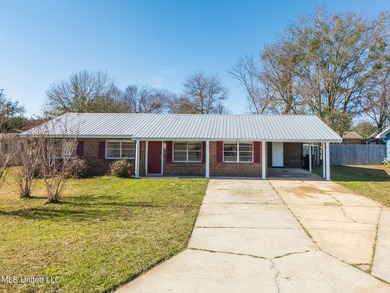 Charming 3-bedroom, 2-bath home offering 1,416 sq ft of - photo 1