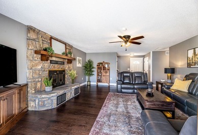 Lakefront living at its finest on beautiful Beaver Lake! This - photo 6