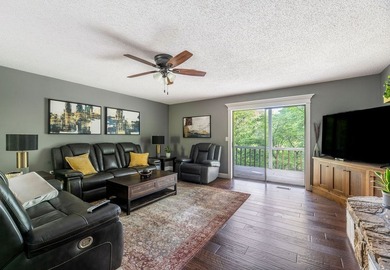 Lakefront living at its finest on beautiful Beaver Lake! This - photo 9