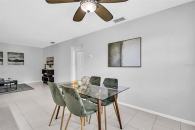 Fully updated 2-bedroom, 2-bath villa with attached garage - photo 12