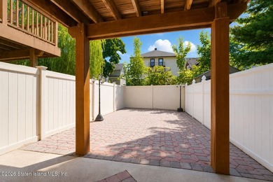 Welcome to 50 Zachary Ct. This 2-bedroom, 3-bathroom townhouse - photo 12