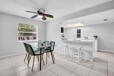 Fully updated 2-bedroom, 2-bath villa with attached garage - photo 13